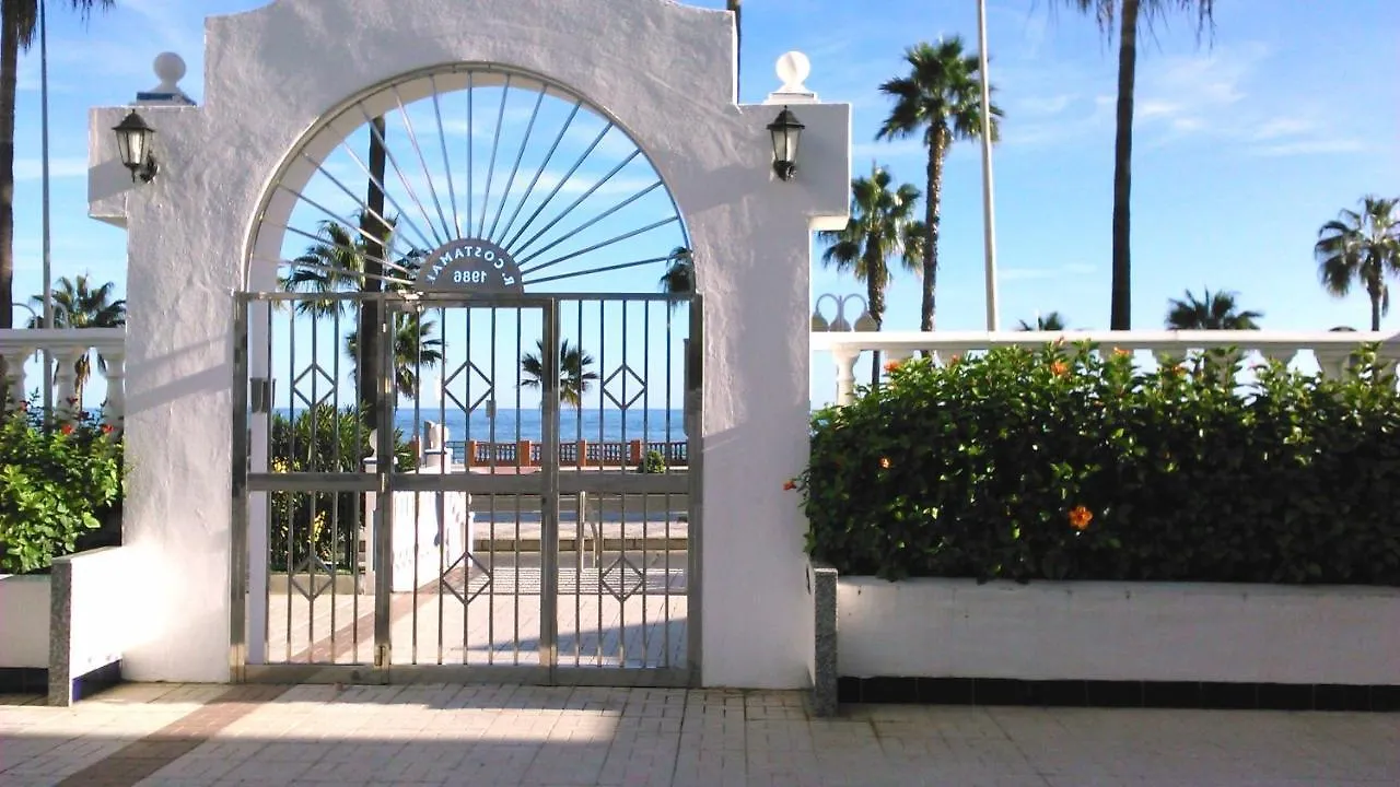 Costamar, Primera linea de playa, 3 dormitorios, 2 baños, vistas al mar, Internet Wifi y Garaje, Ideal parejas y familias Benalmádena 0*,