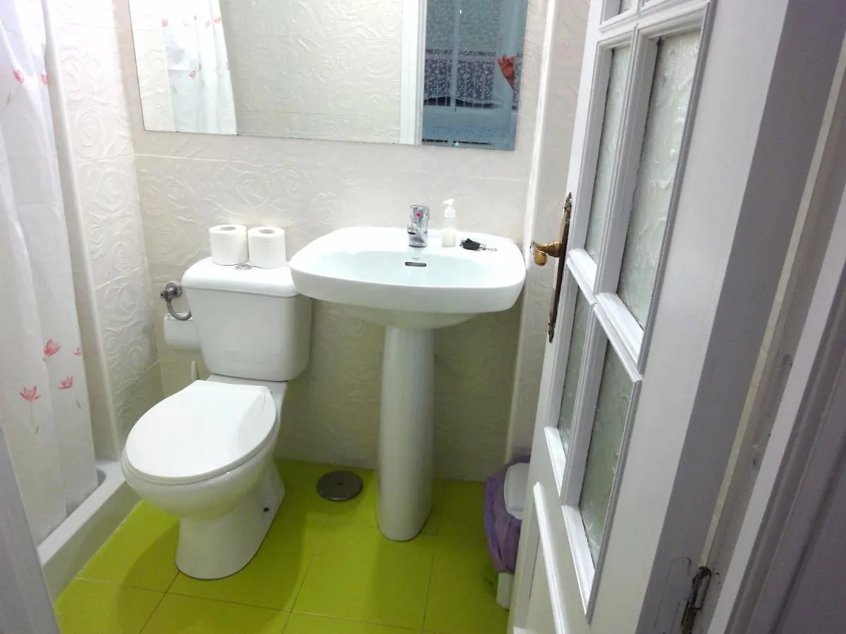 Apartamento Costamar, Primera linea de playa, 3 dormitorios, 2 baños, vistas al mar, Internet Wifi y Garaje, Ideal parejas y familias Benalmádena