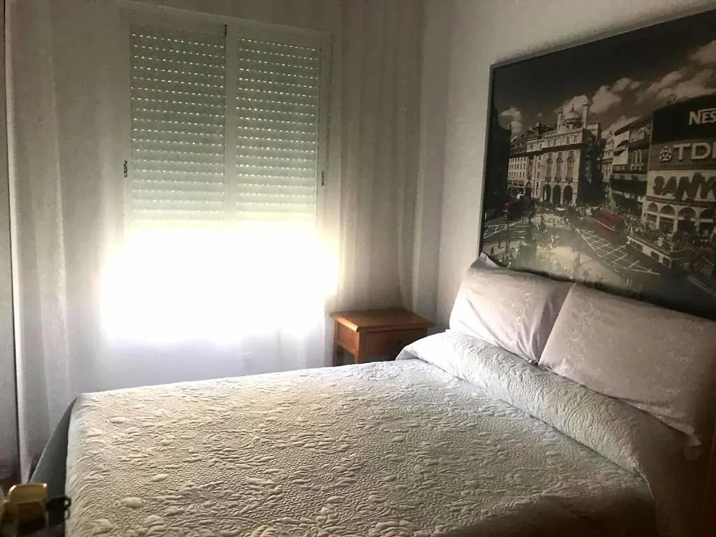 Apartamento Costamar, Primera linea de playa, 3 dormitorios, 2 baños, vistas al mar, Internet Wifi y Garaje, Ideal parejas y familias Benalmádena